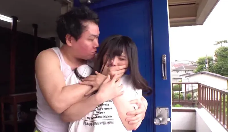 Tình đầu của tôi đã bị gã nhà kề bên xoạc tơi tả