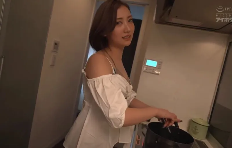 Cậu em anh xã may mắn và người vợ sắp cưới của anh trai có chiếc lưỡi điêu luyện